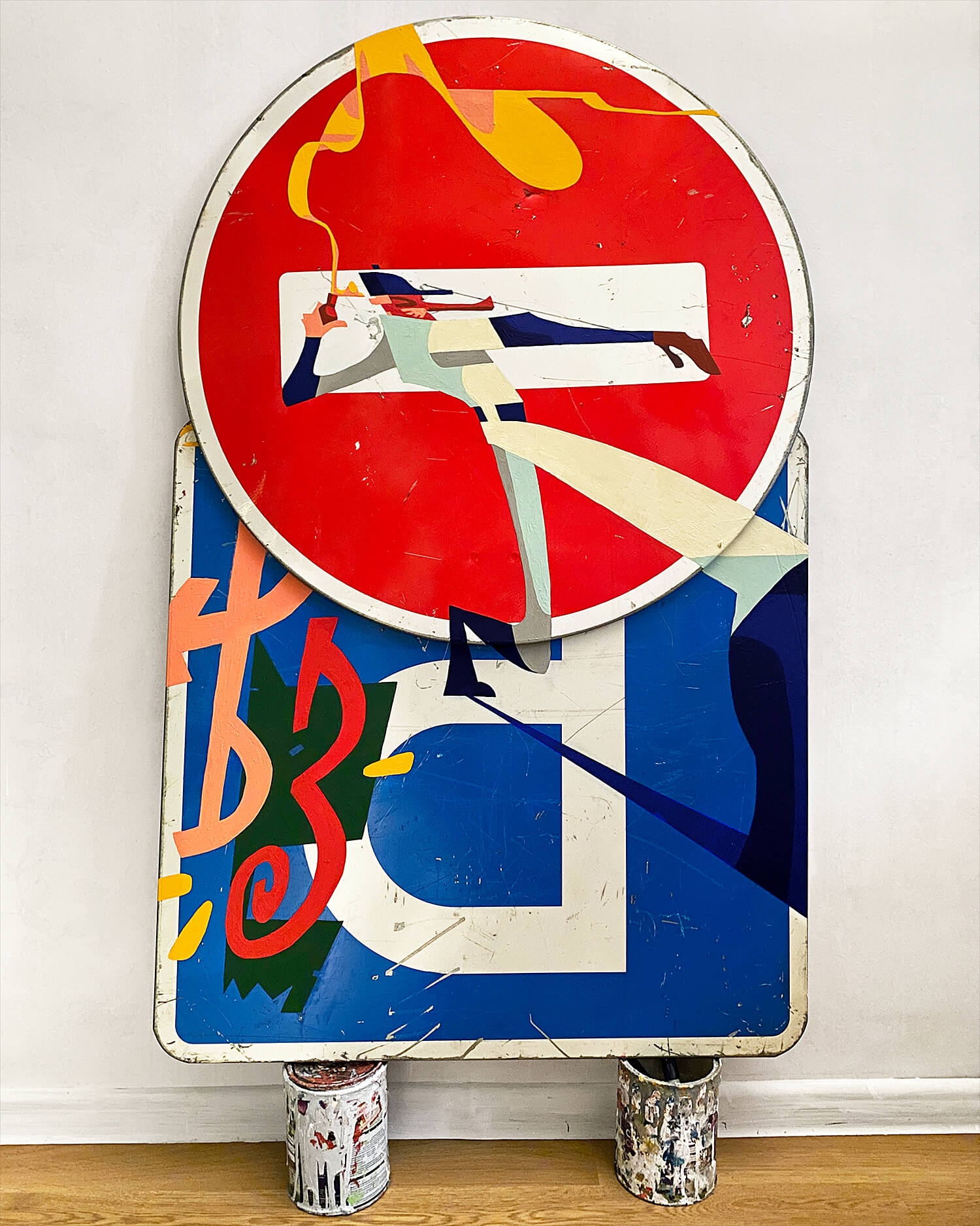 Графика на дорожных знаках. Автор Алексей Бархан.