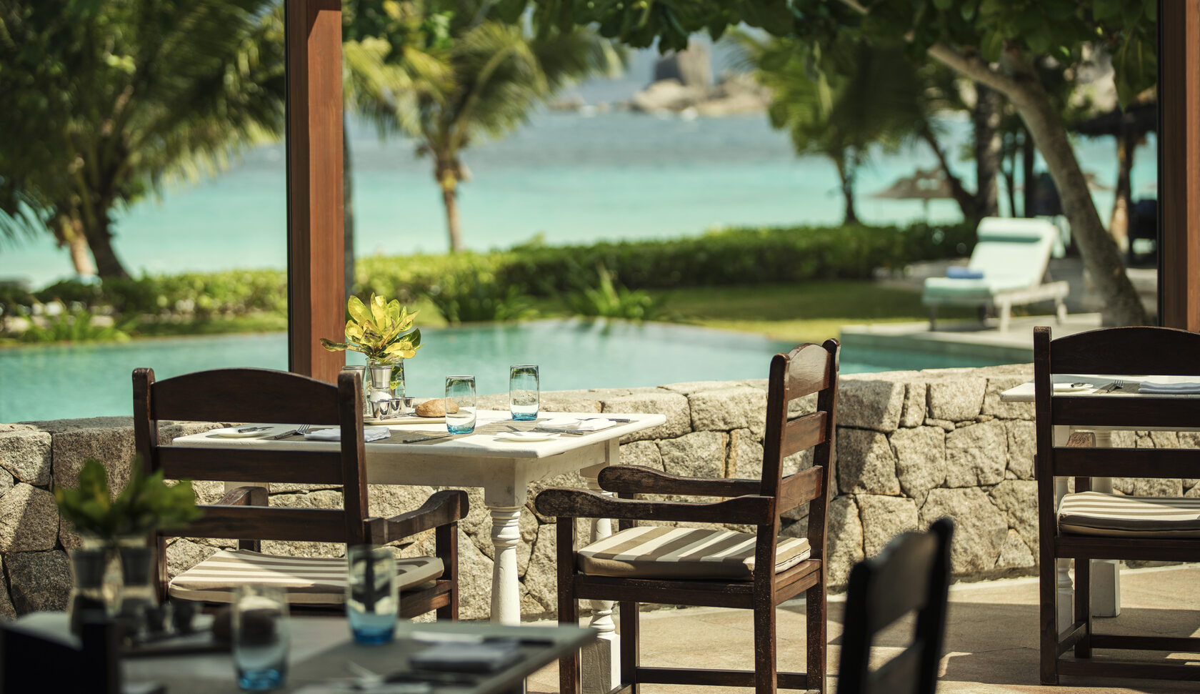 ZEZ Bar Four Seasons Resort Seychelles