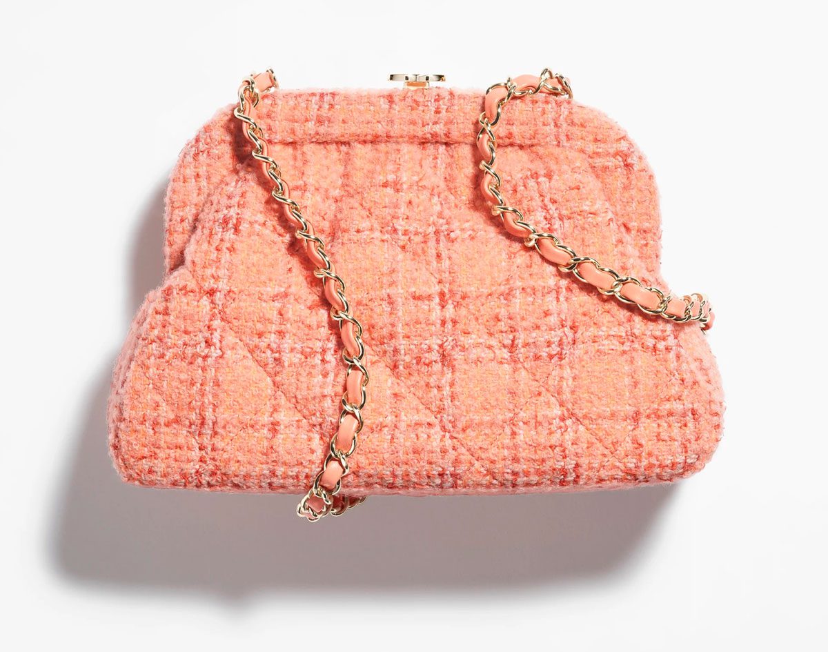 chanel clutch