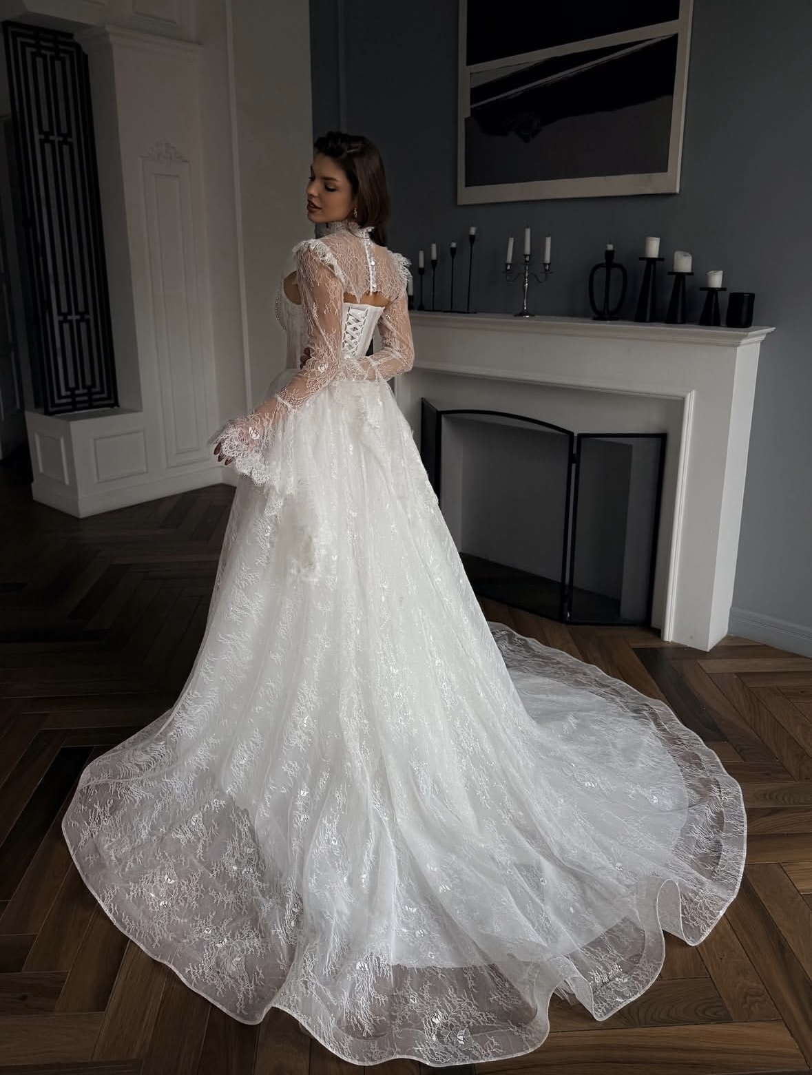 кружевное свадебное платье со шлейфом Батайск прокат