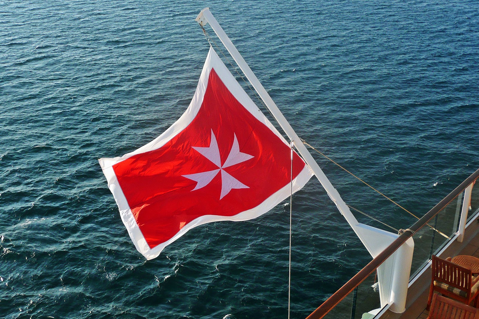 Флаг страны Мальта