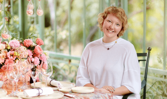 Мас анасы ұлына онлайн порно видео береді