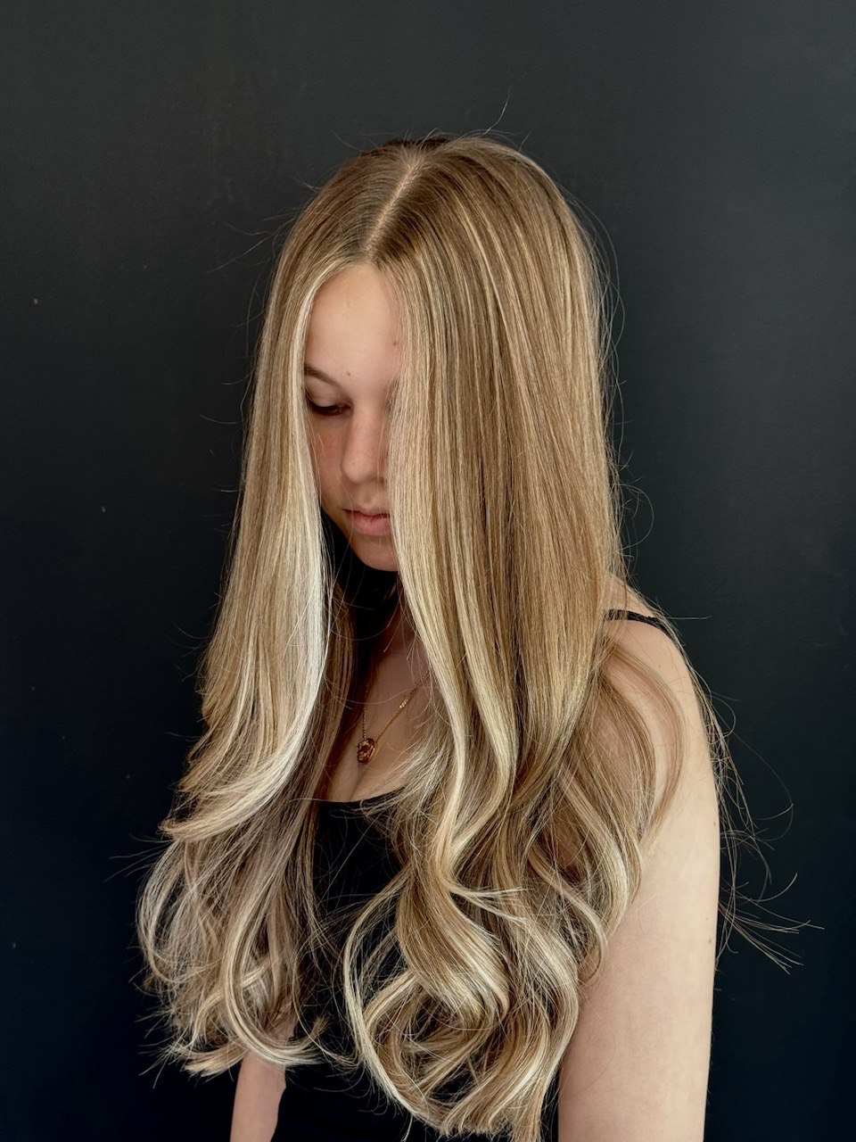 Балаяж на темные волосы