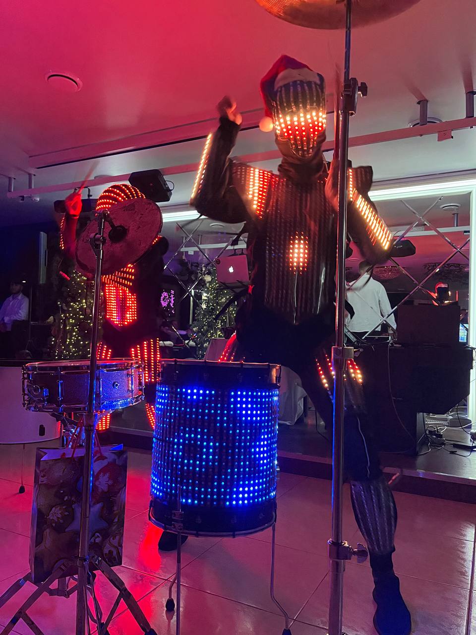 шоу барабанов