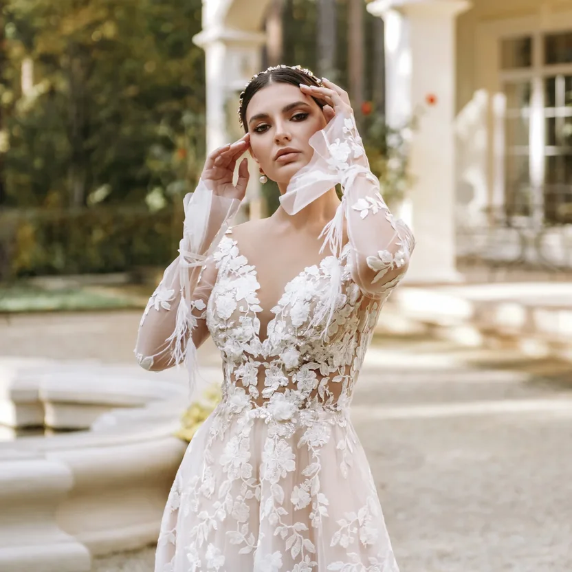 Потрясающий полный образ невесты в закрытом платье VELLUTO от стилистов PRIMA BRIDAL, Москва.