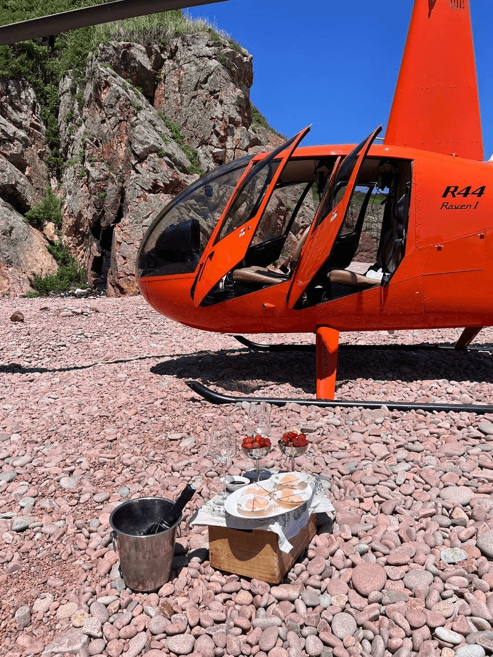 Обзорный полет над островами Владивостока с высадкой и пикником