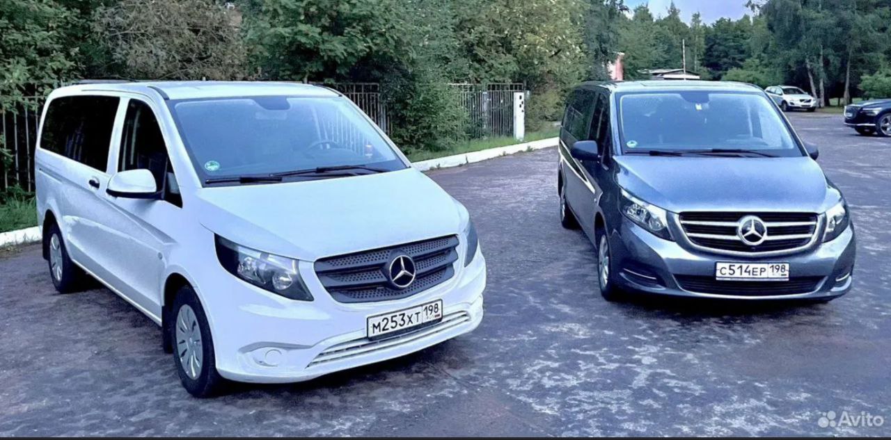 Комфортабельные минивэны Mercedes для трансфера гостей ретрита 'Танец Двух Сердец'