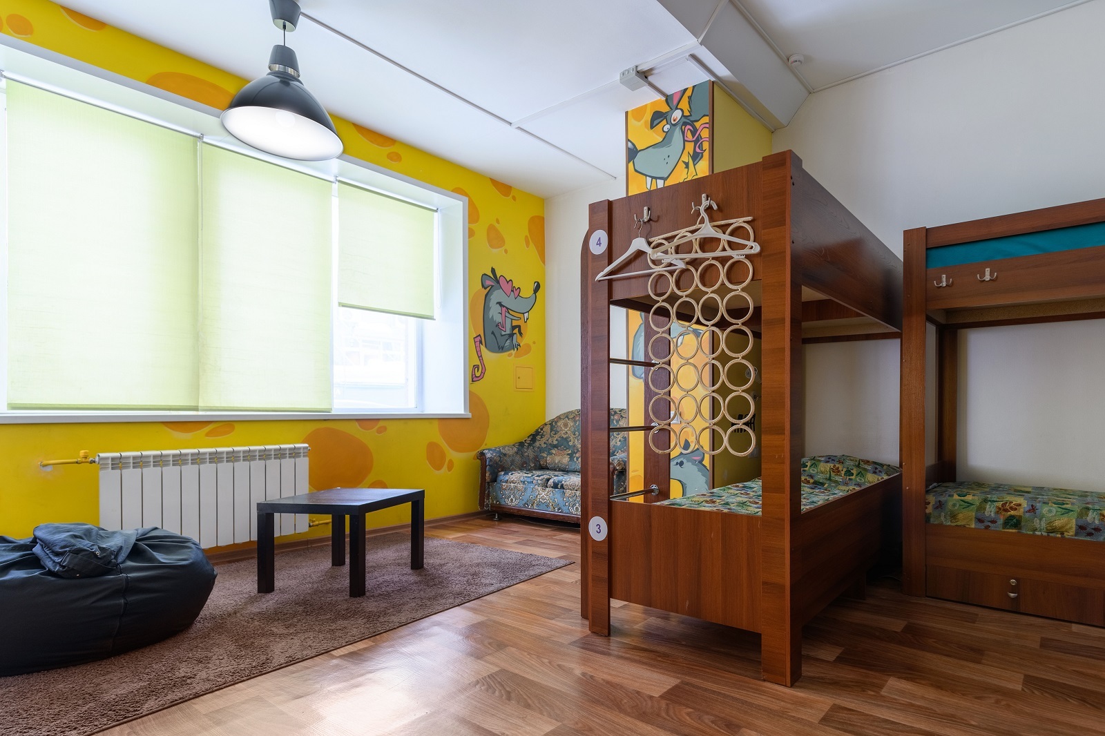 Funkey Hostel Новосибирск. Новосибирск хостел Фрунзе 26. Фанки отель Новосибирск. Дешевый хостел в Новосибирске.