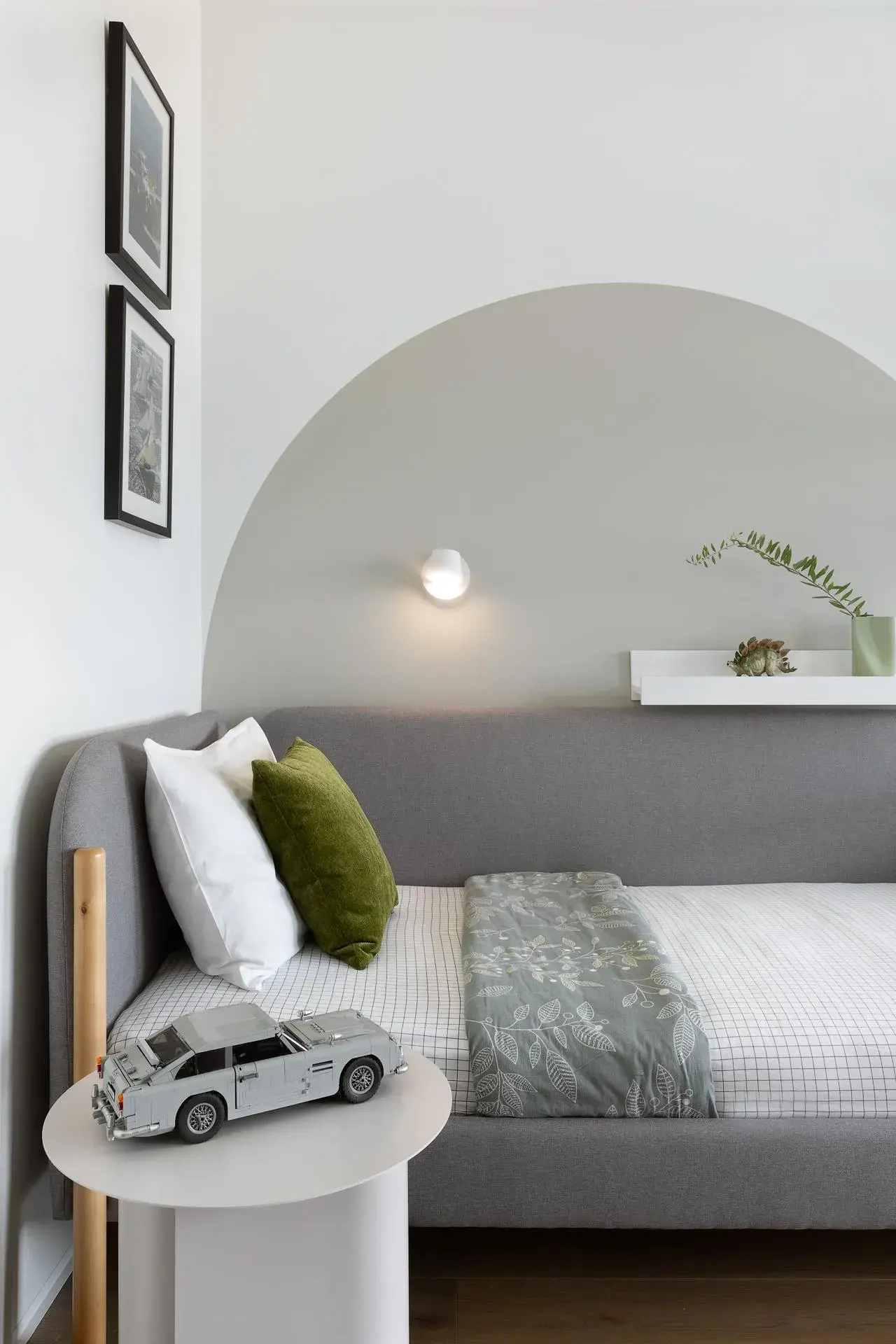 Мебель «Подхожу» в просторной квартире в Санкт-Петербурге