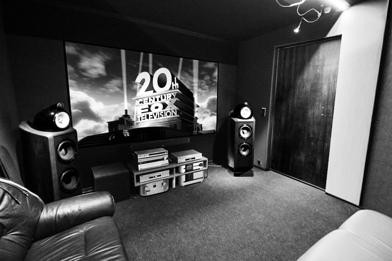 acoustic word, мир акустики, домашний кинотеатр, кино, кинотеатр, фильм, звук, колонки, стойка, строительство, экран, диван, индивидуальный, семейный кинотеатр, попкорн, отдых, заказ мебели, инсталляция, обучение, LP проигрыватели, система умный дом, кабель на заказ, мебель на заказ, Трейд-Ин, рабочий процесс