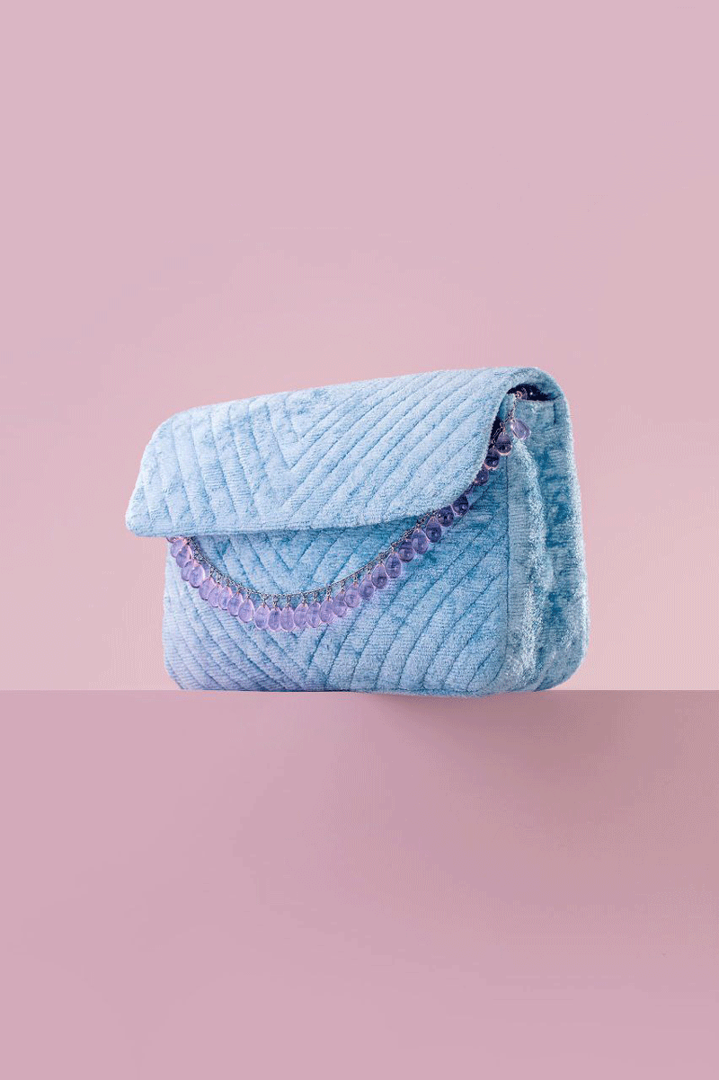 Цвета лета 2025