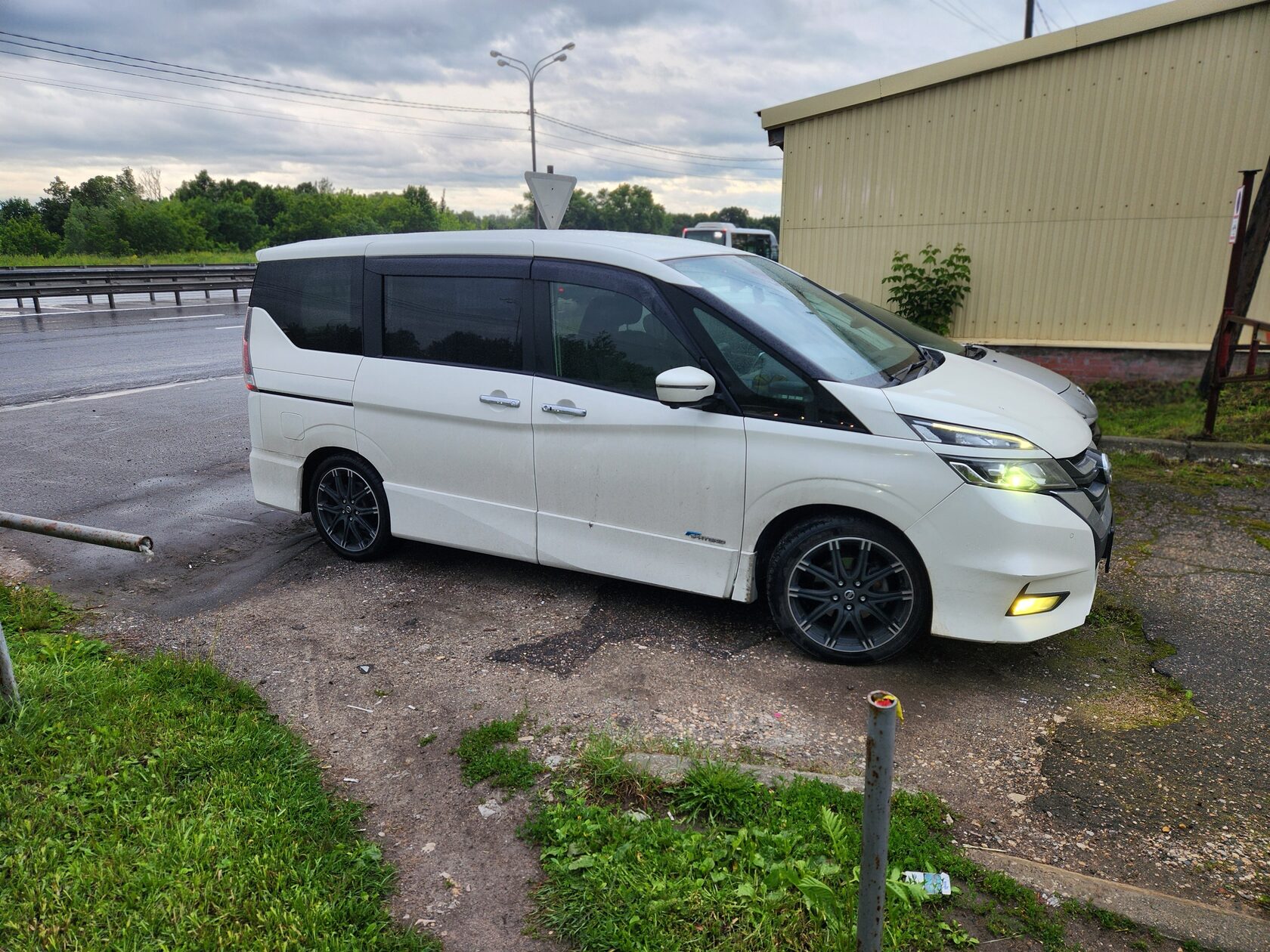 Nissan Serena 5 шумоизоляция