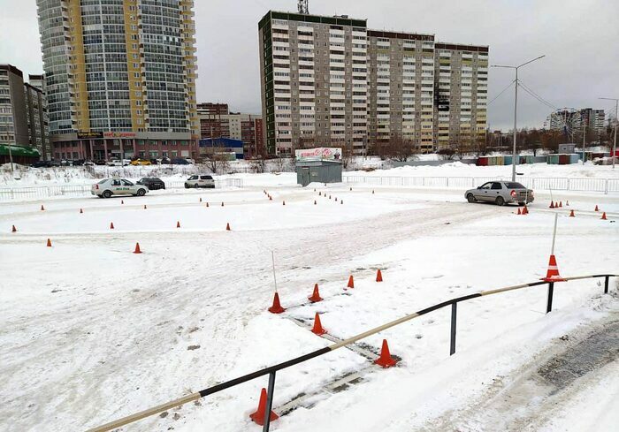 Автодром Авто-Лада на ул. Бебеля в Екатеринбурге