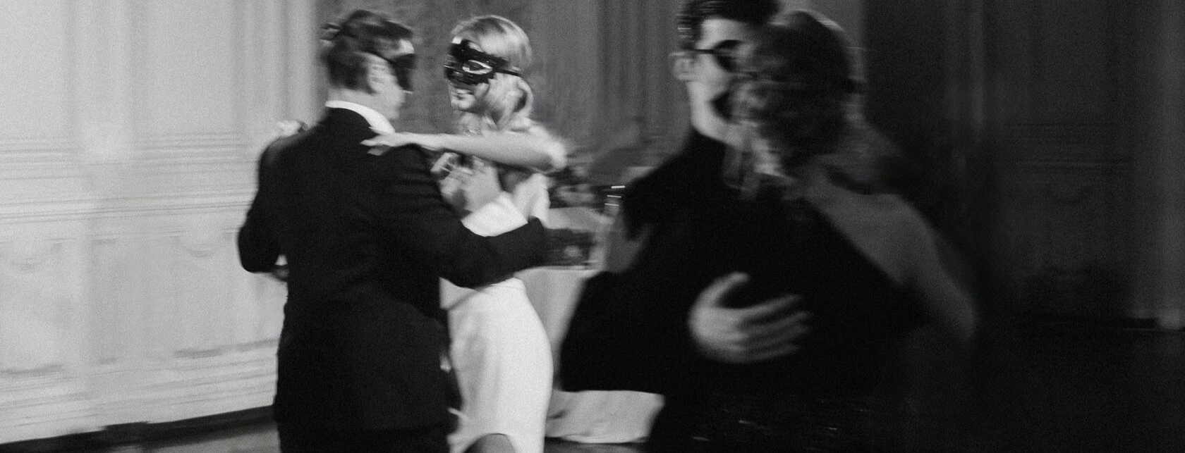 бал во дворце на уникальной авторской свадьбе