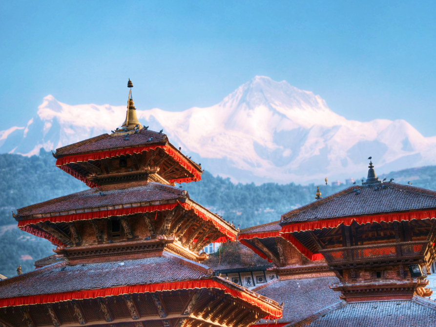 непал гималаи. гора манаслу гималаи. горы тибет гималаи трекинг. гималаи находятся в стране. вершины гора джомолунгма эверест на карте.