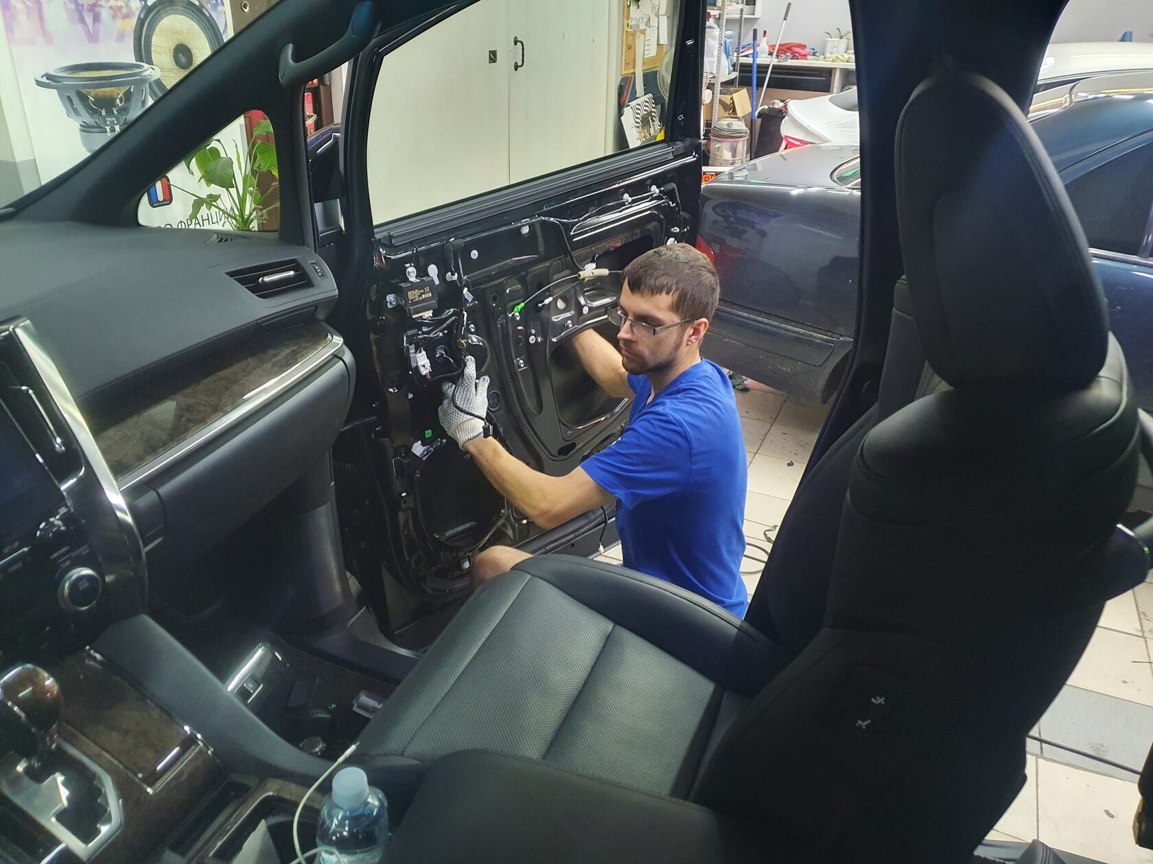 замена акустики динамиков колонок toyota alphard 3