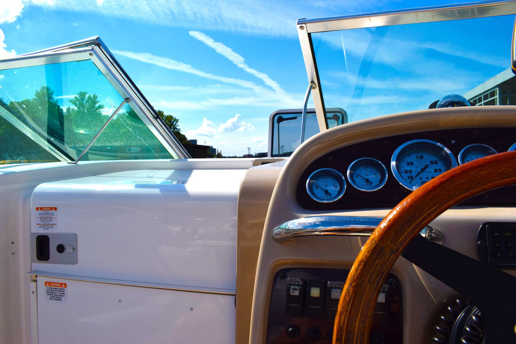 Катер Chaparral - фото 1