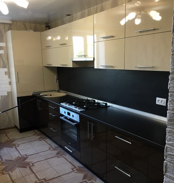 Кухня из пластика по индивидуальному проекту