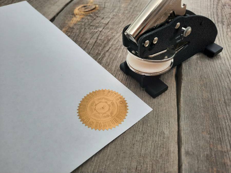 Рельефные печати и лейблы в Екатеринбурге