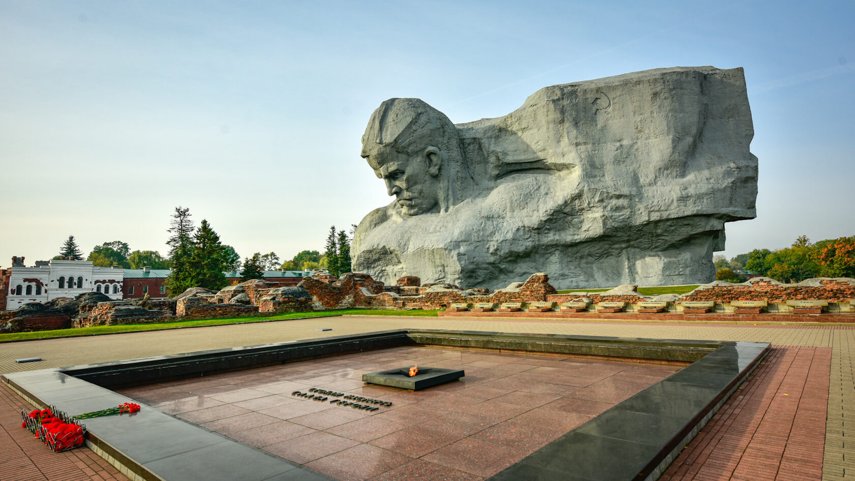 Мемориальный комплекс «Брестская крепость-герой»