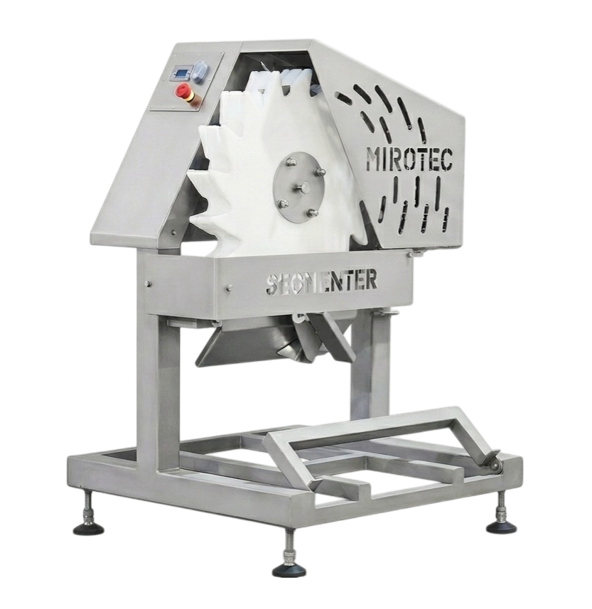 Chicken wing segmenter for automatic poultry wing cutting