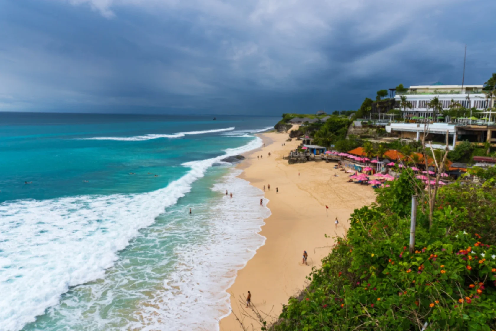 Dreamland Beach Sunbathing 7am