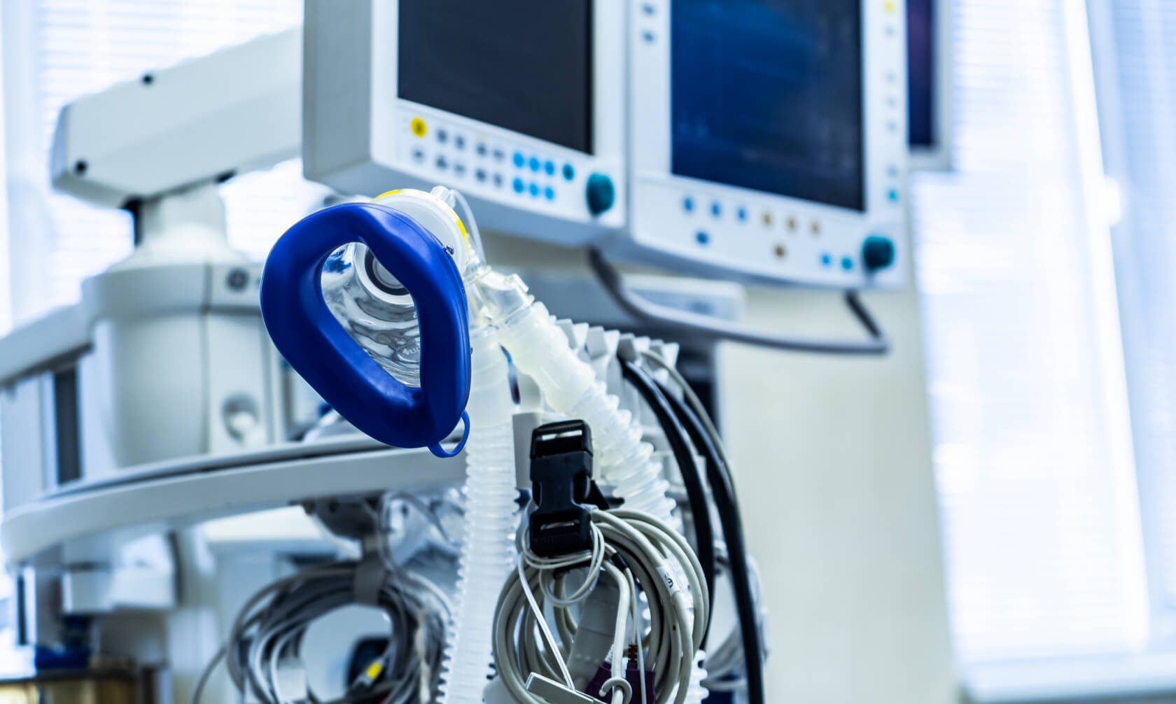 Купить гелиокс для медицинских целей: в чем преимущества смеси?