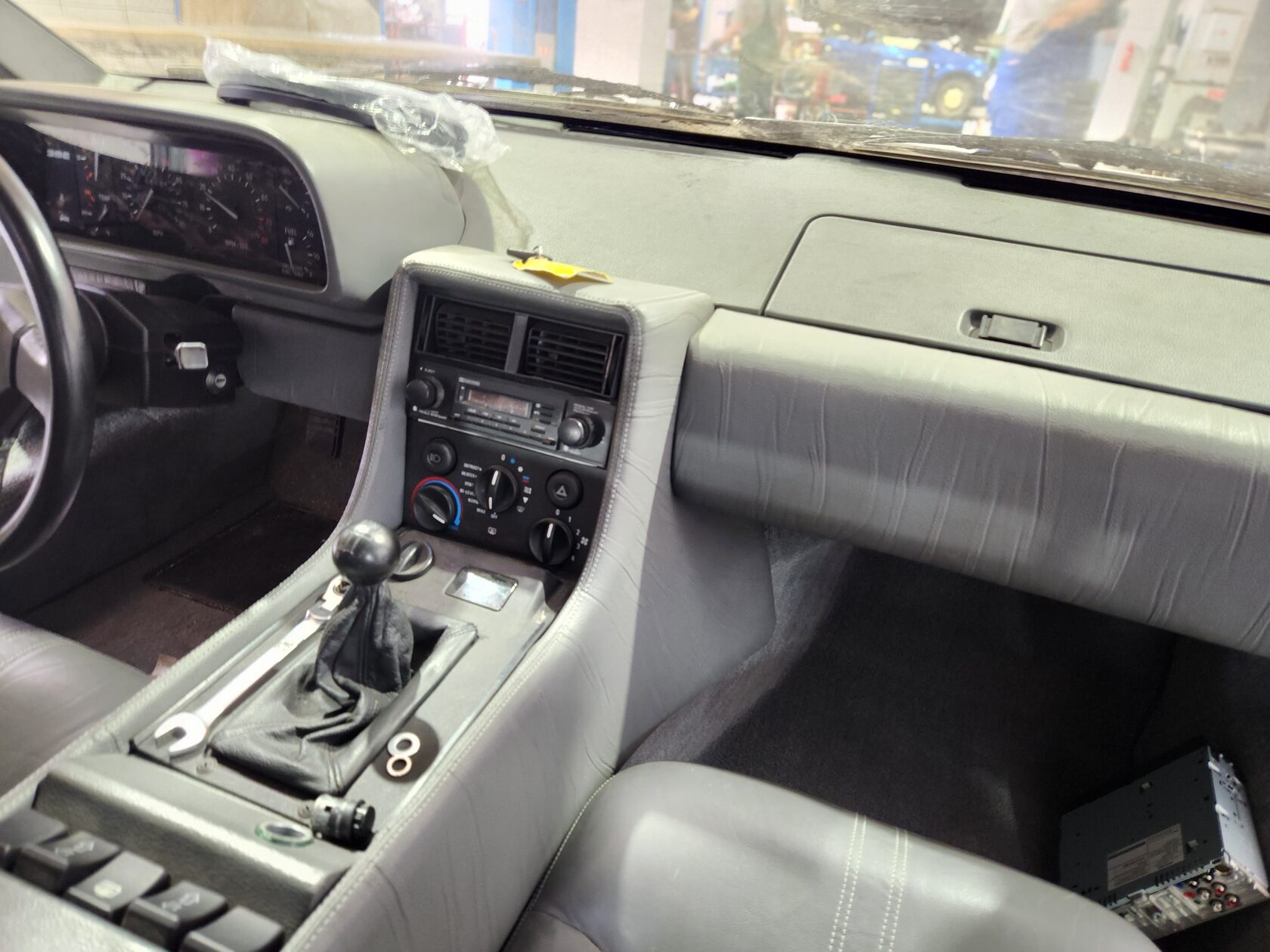 магнитола dmc delorean