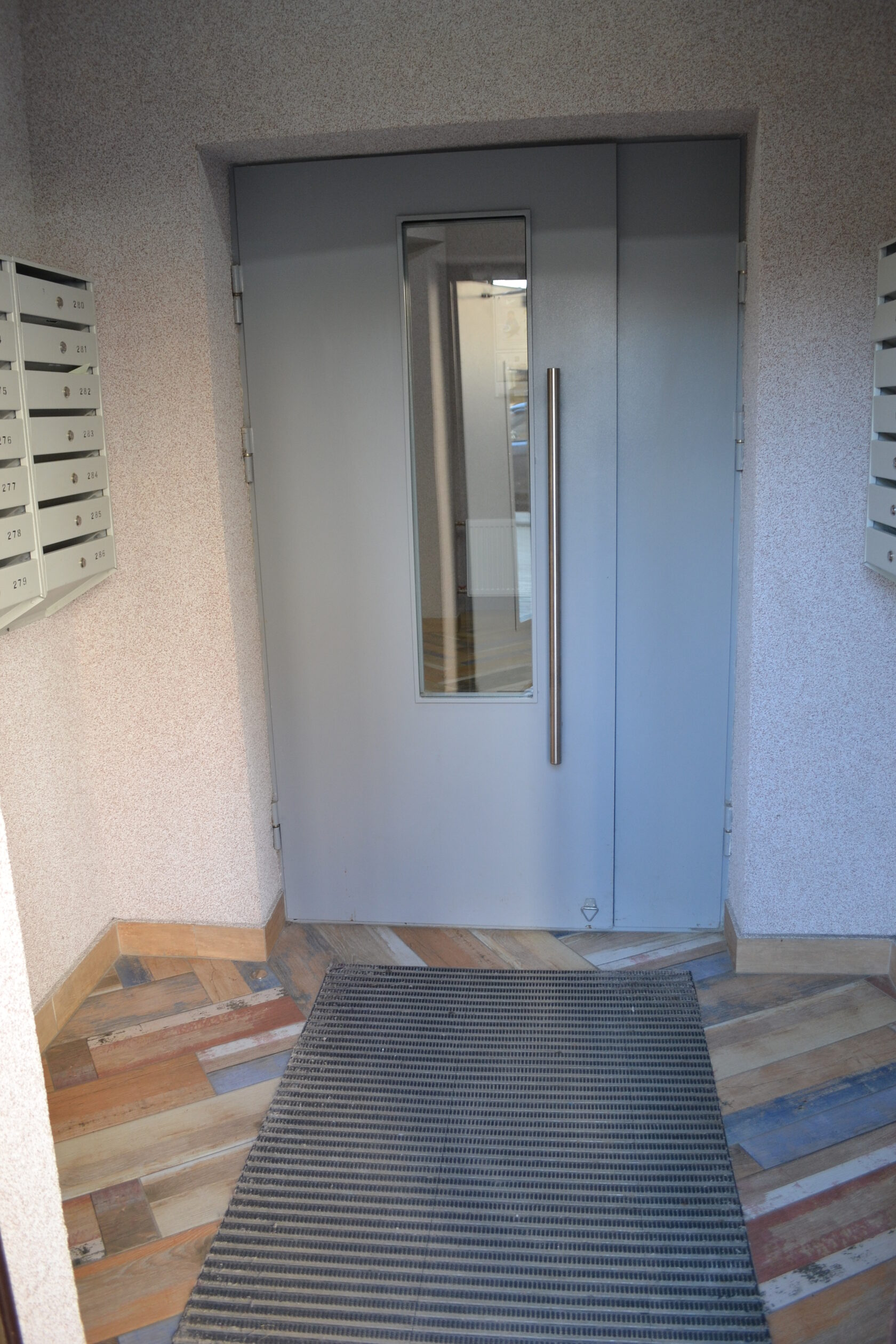 Ремонт подъездов и парадных в Санкт-Петербурге и Лен. области ...