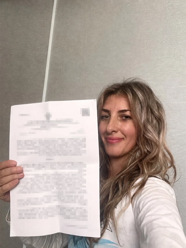 Клиент компании с определением суда о завершении процедуры банкротства