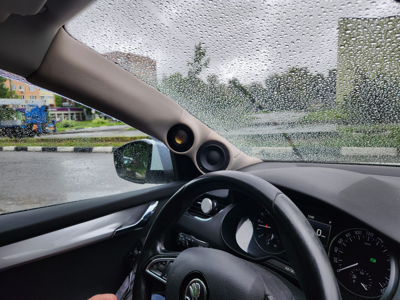замена акустики колонок Skoda Octavia A7