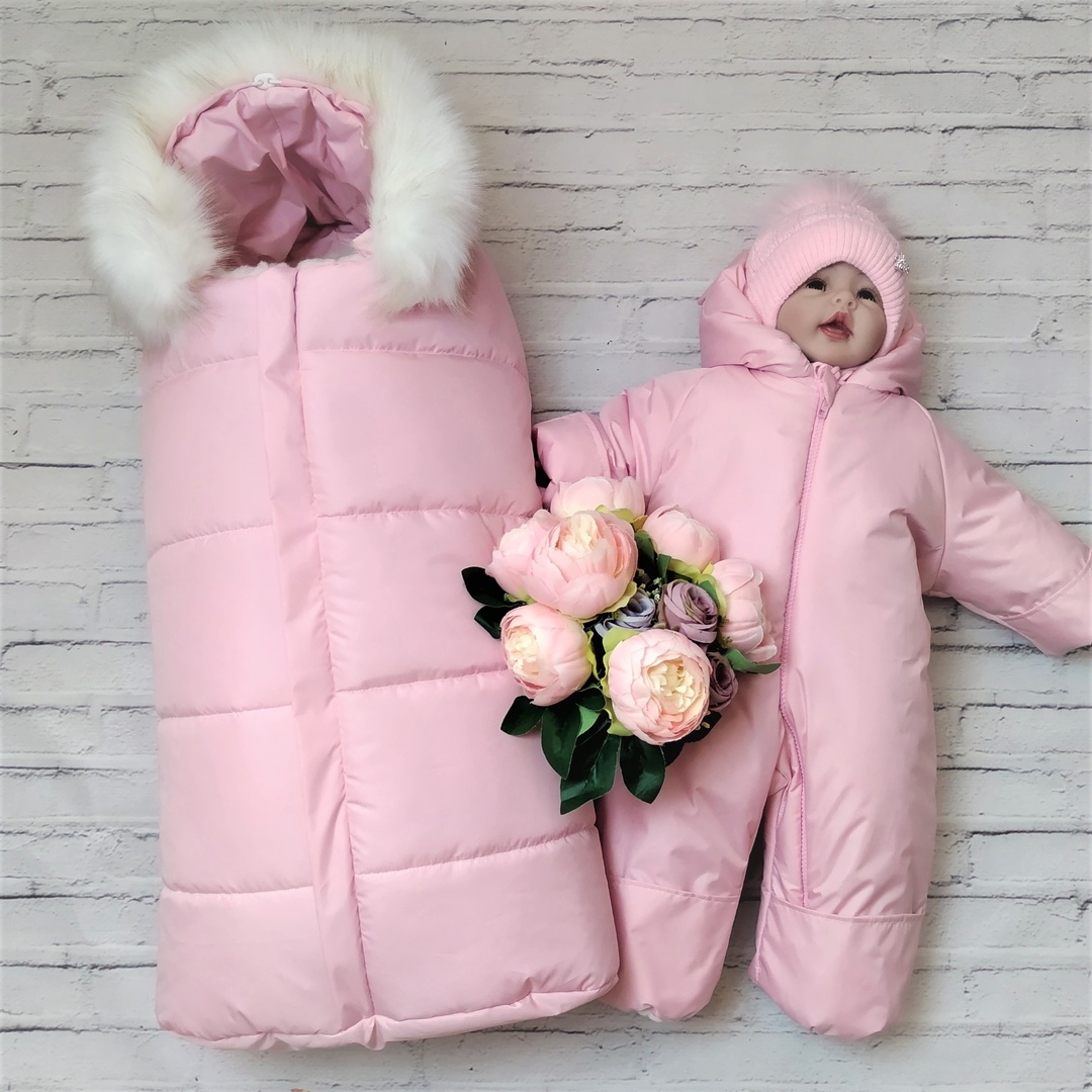Оптимальное решение для выписки малыша зимой: Конверт, одеяло или комбинезон?