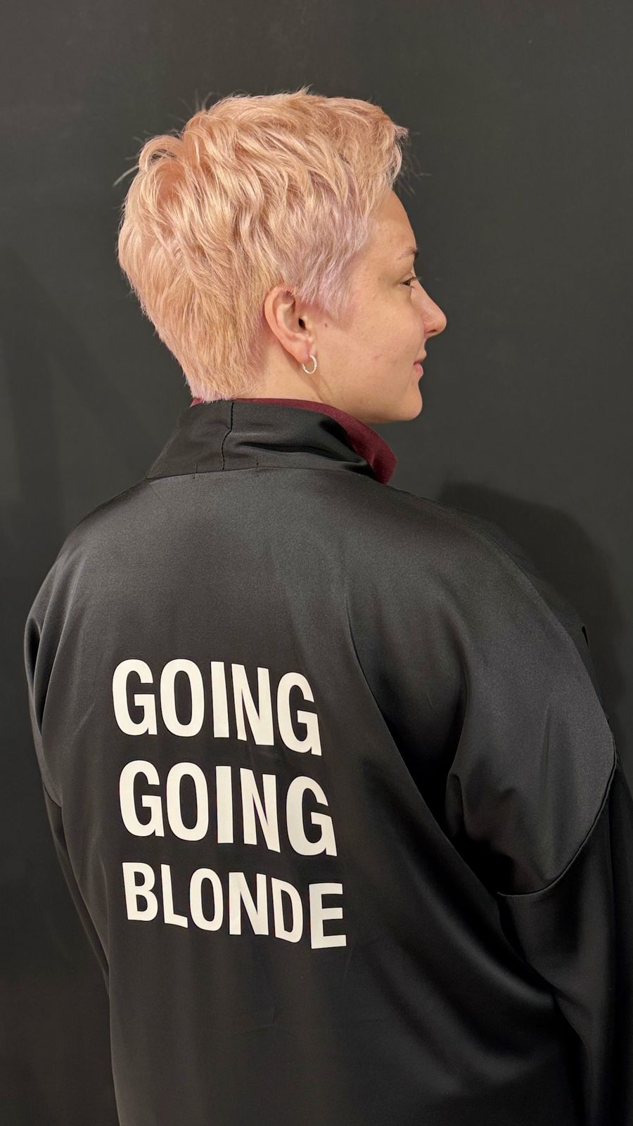 Блонд с розовым оттенком