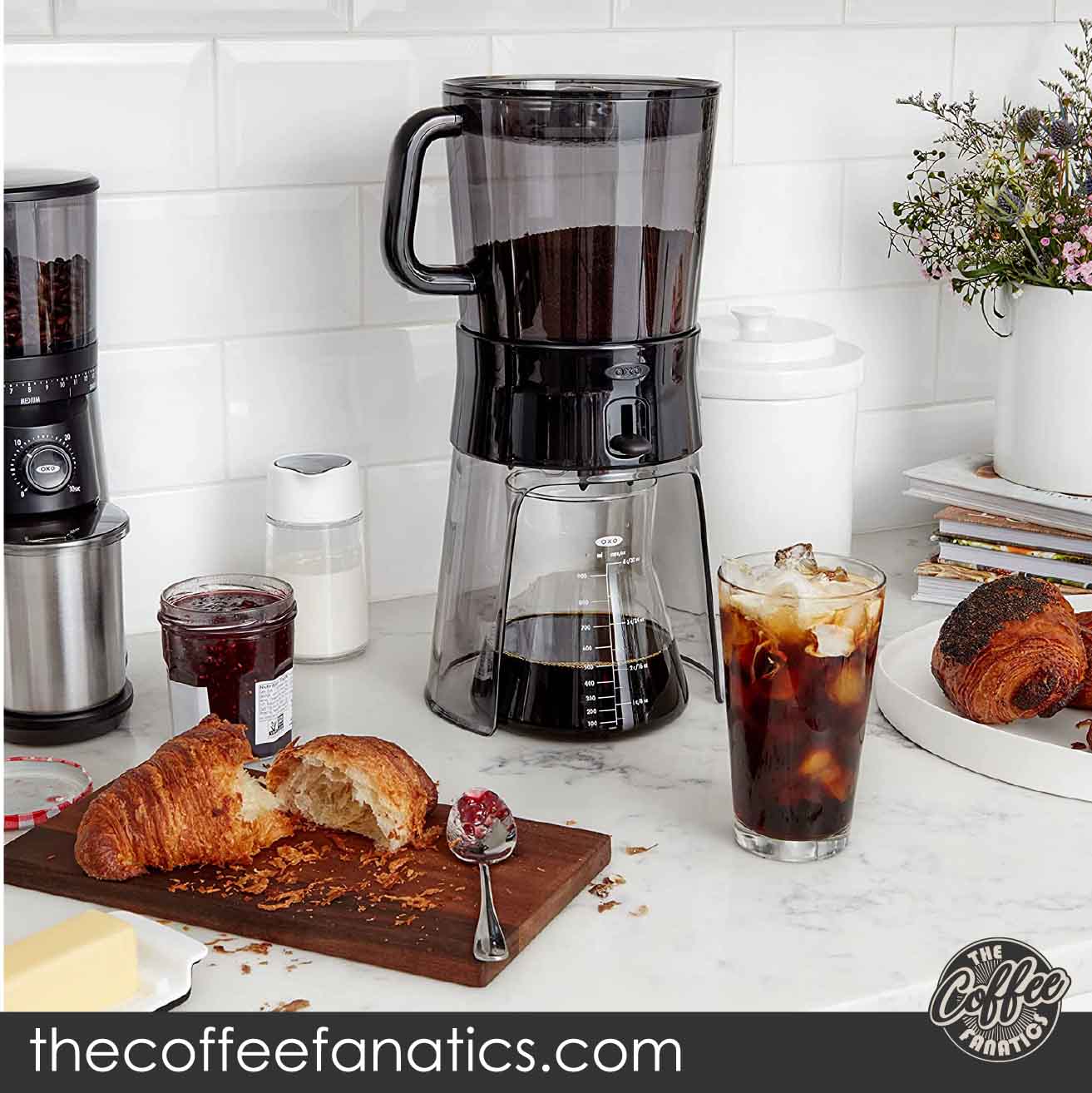 Airtight Cold Brew Iced Coffee Maker & Tea Infuser with Spout - 1L Ovalware  RJ3 Brewing Glass Carafe