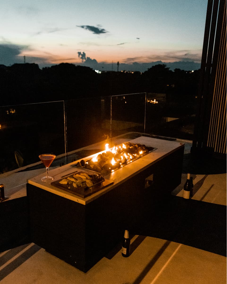 jendela house fireplace