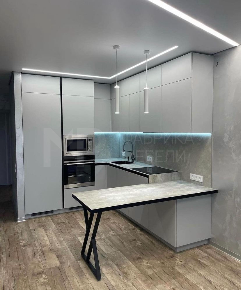 кухня с барной стойкой 3 на 3
