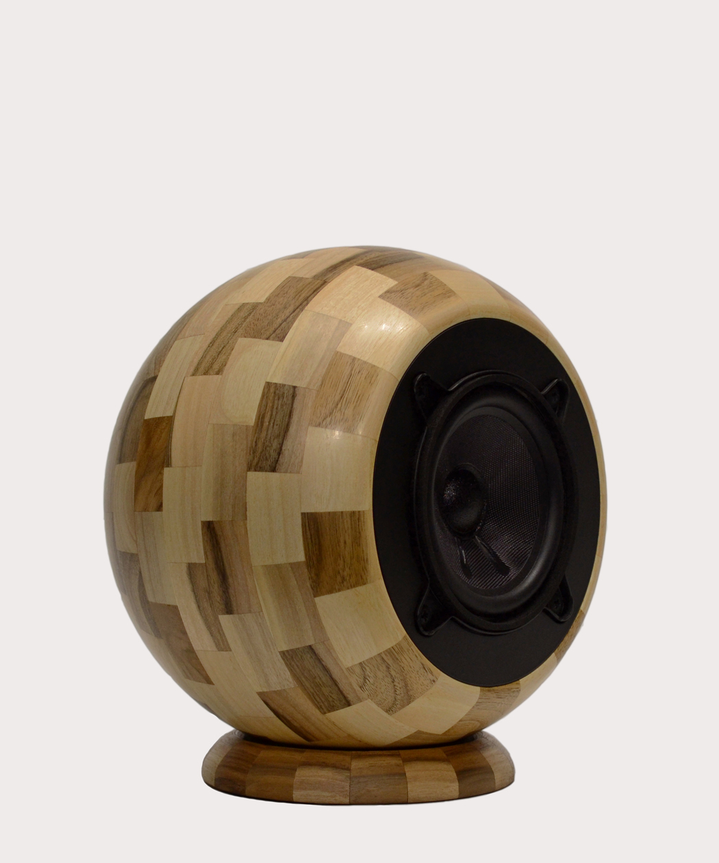 NATURNA KOLO 4 WALNUT. Акустичні системи від українського виробника