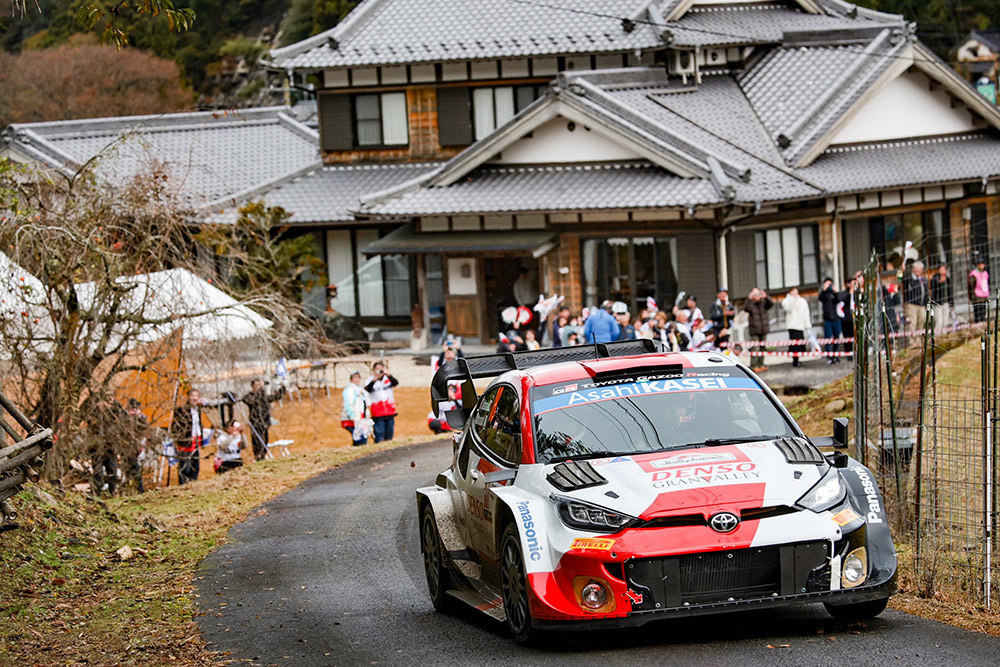 Такамото Кацута и Аарон Джонстон, Toyota GR Yaris Rally1, ралли Япония 2023/ Фото: Toyota Gazoo Racing WRT