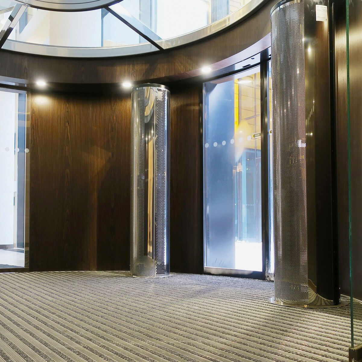 интерьерная тепловая завеса Тепломаш 