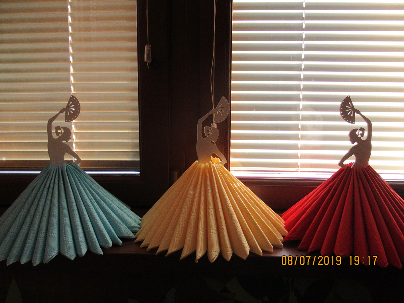 Салфетница из фанеры