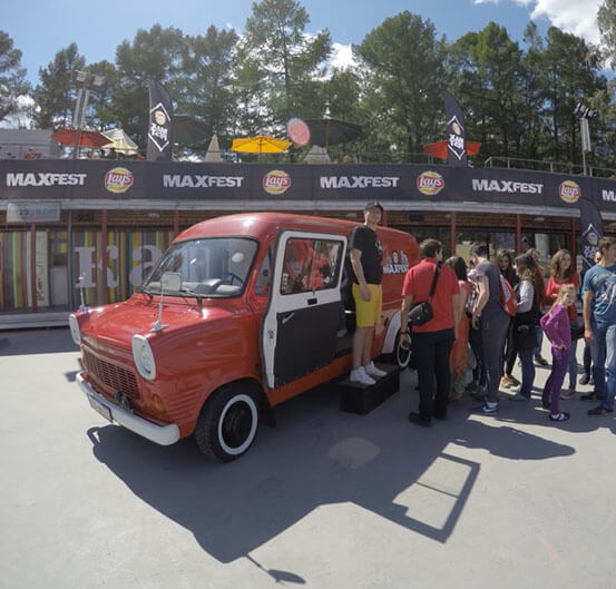 bullet time фотозона в аренду для Lays на Metro Expo