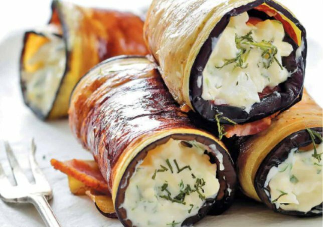 Фаршированные баклажановые рулетики. Рулетики из баклажанов по-грузински. Рулетики из баклажанов с сыром и чесноком. Баклажаны с творожным сыром. Баклажаны пармиджано рудетики.