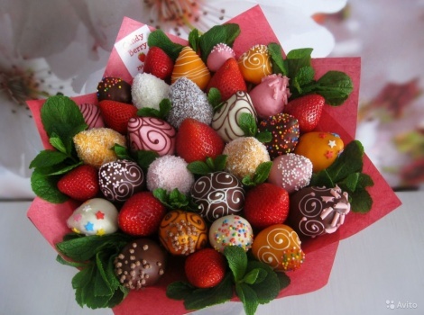 фото нанесения макияжа на лицо девушки 