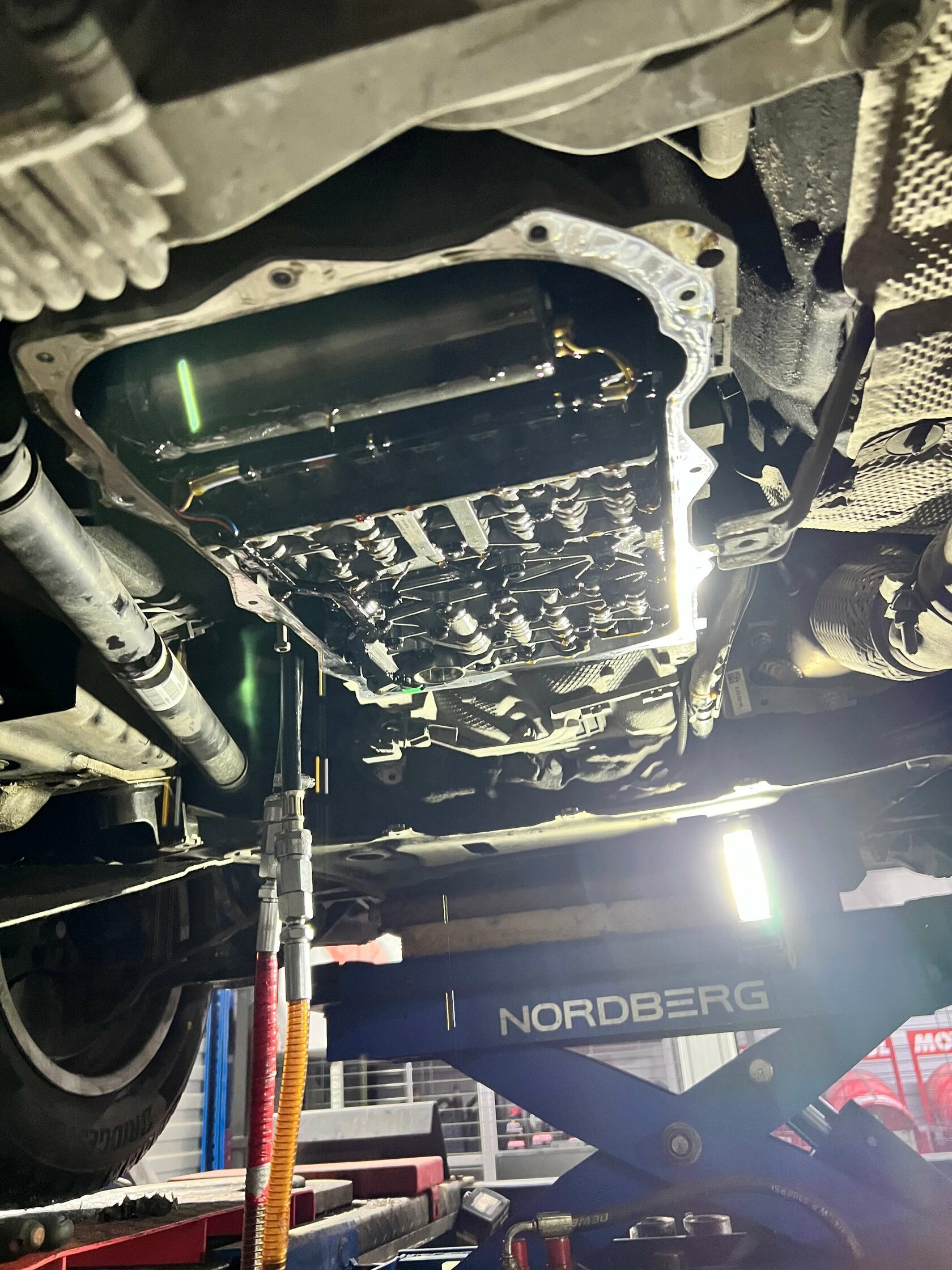 Снятие поддона-фильтра АКПП BMW