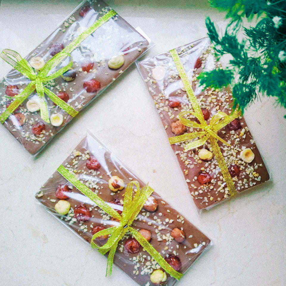 Шоколадные плитки ручной работы