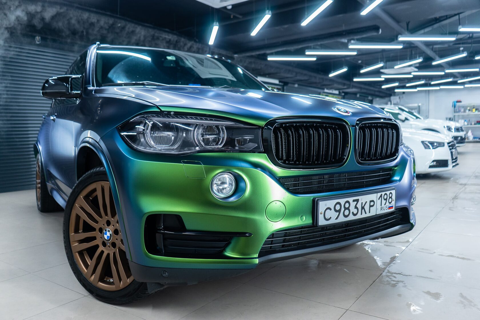 Полный антихром кузова BMW X5 в детейлинг студии Triton Detail