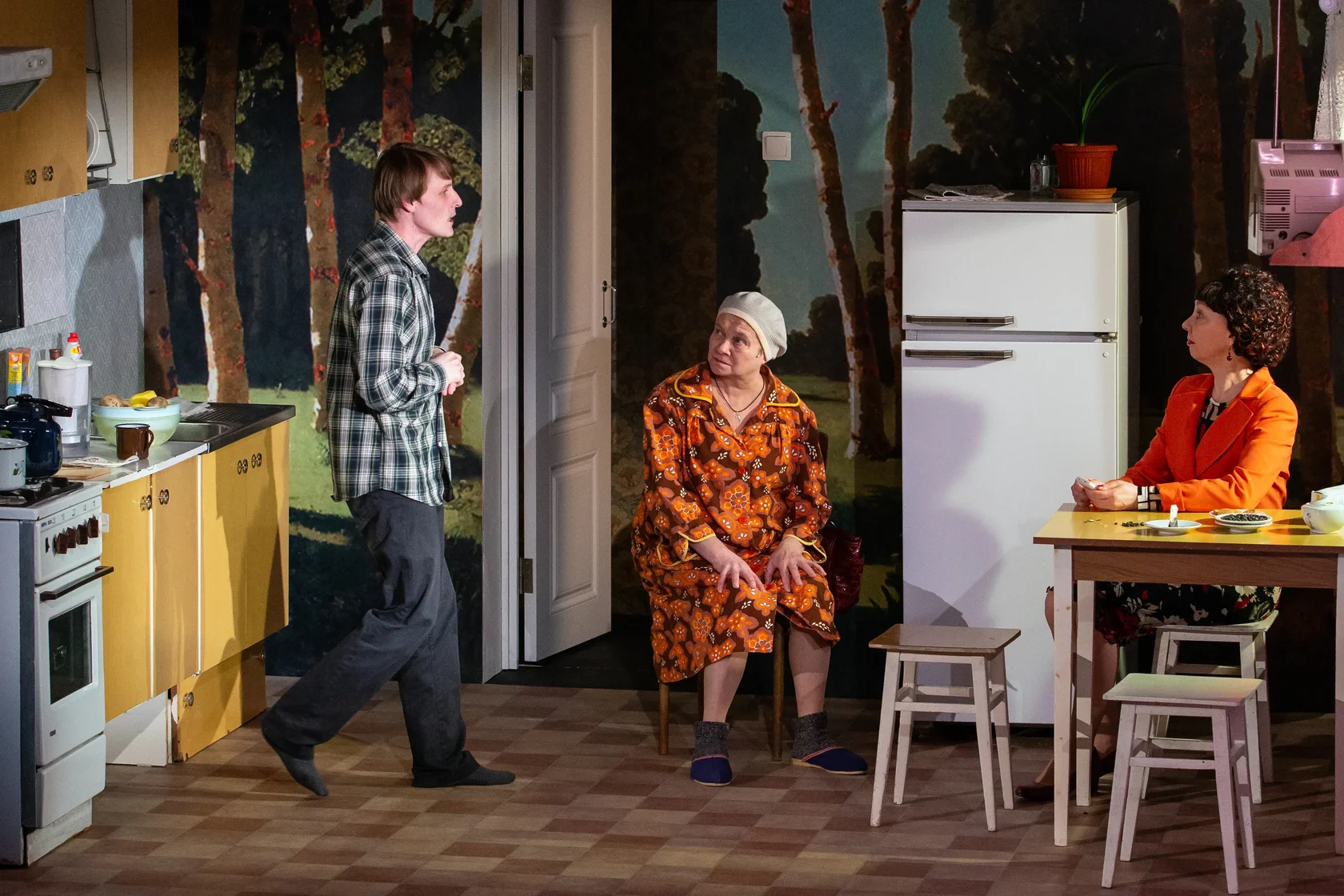 Комедия Бальзаминов на Большой сцене Камерного театра Воронежа