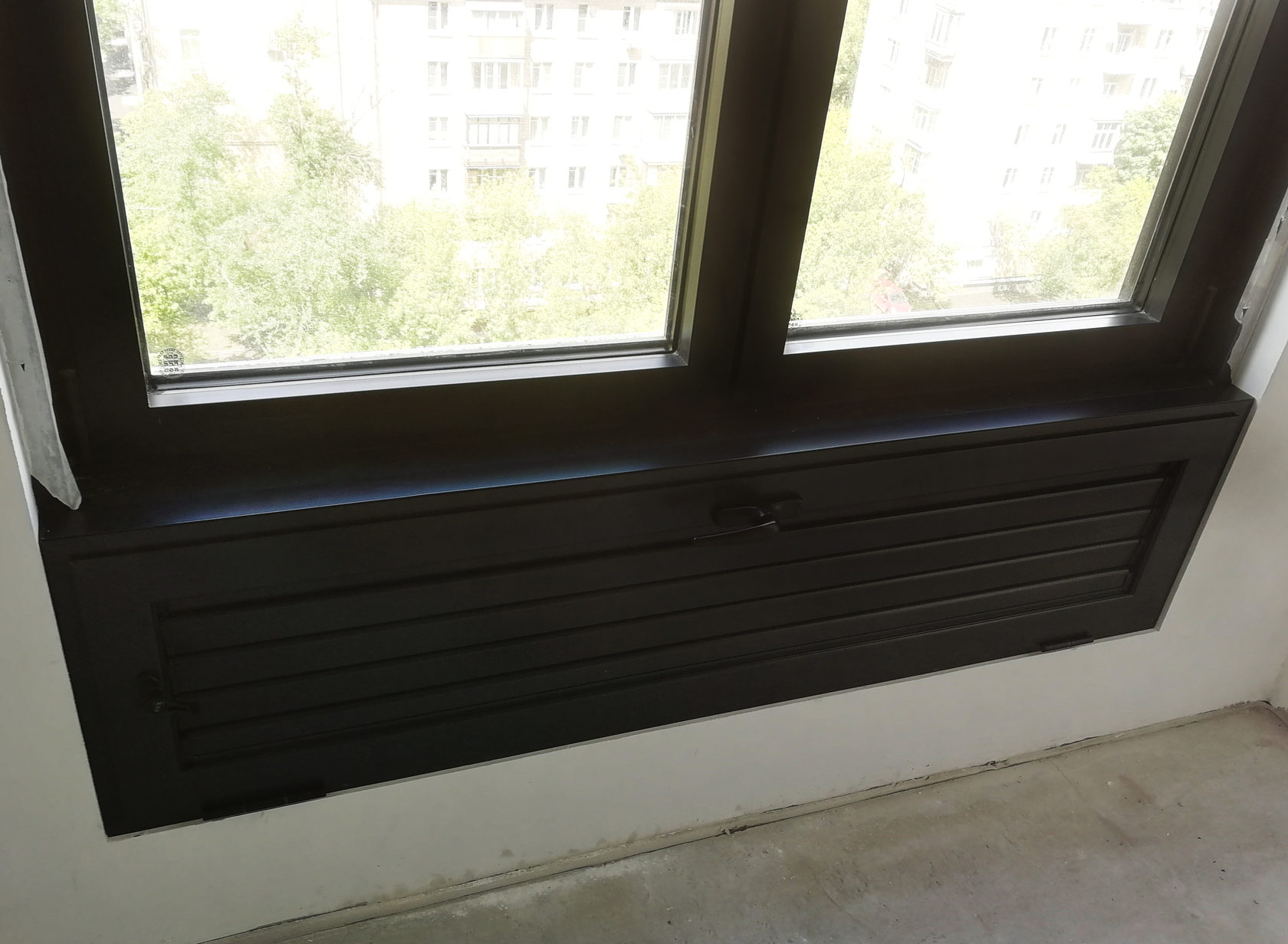 Замена нерегулируемой вентиляционной решетки на балконе. ЖК Царская Площадь