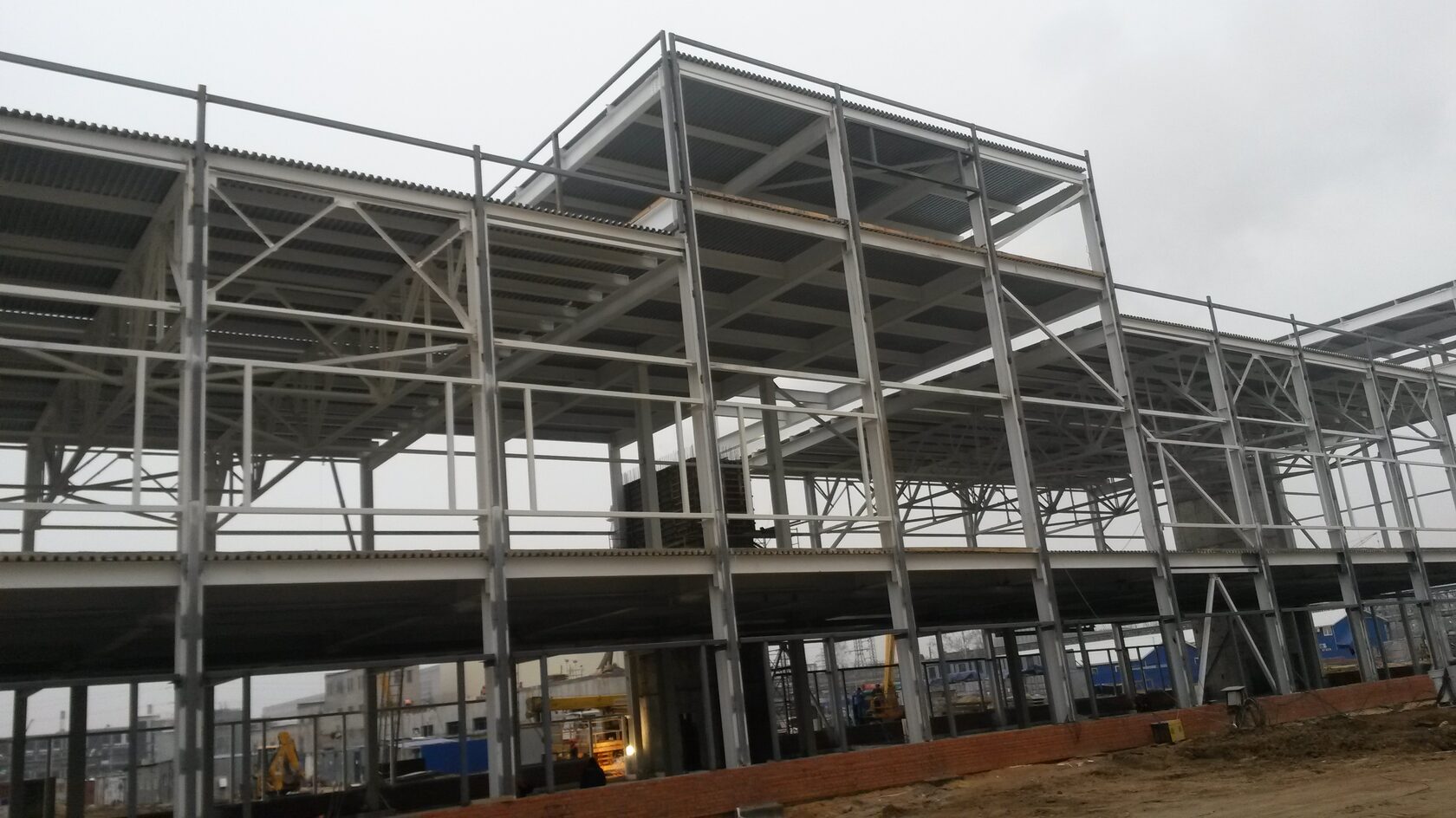 Установить металлоконструкции в Ейск