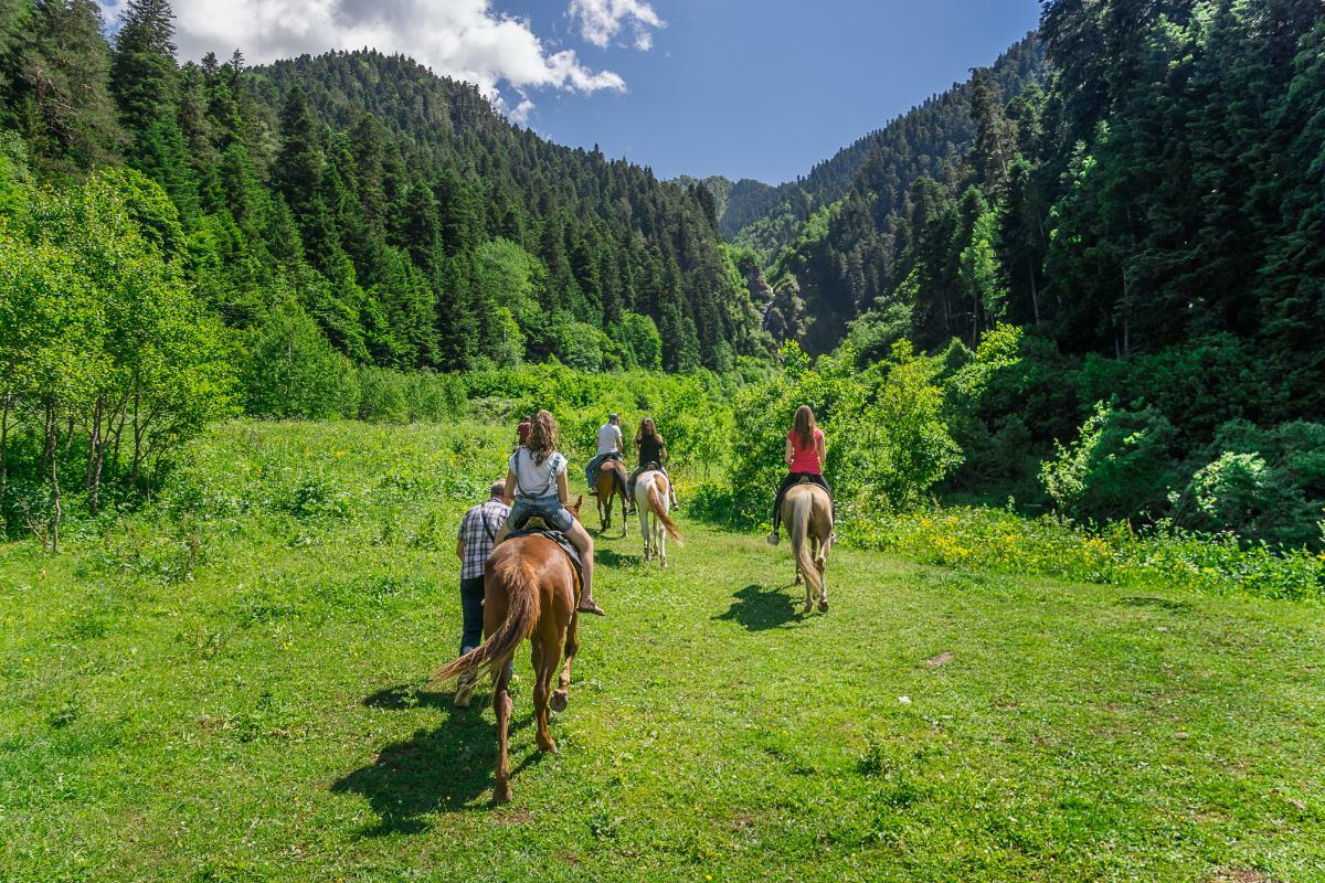 Конные прогулки Архыз